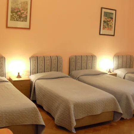 بيت ضيافة Stazione 2*