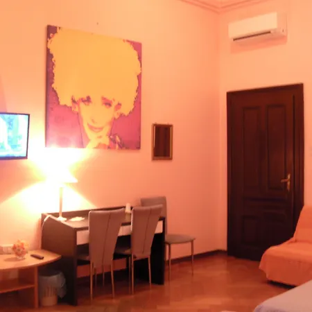 Stazione بيت ضيافة ترييستي